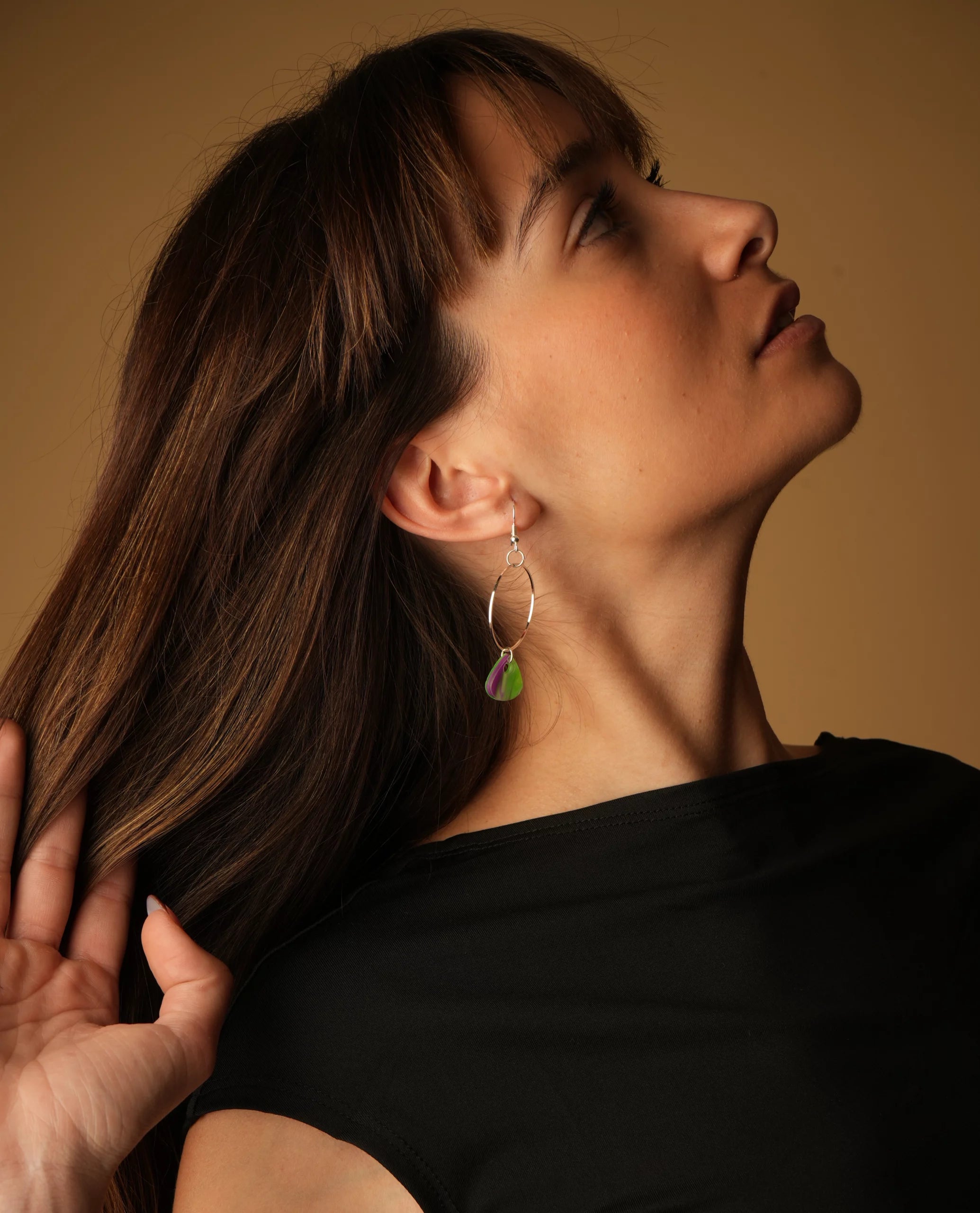 Pendientes gota verde, lila y roja